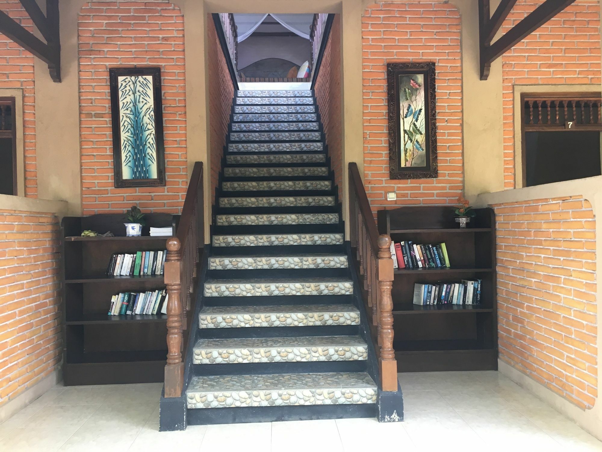 Cafe Wayan & Cottages Mangsit Exterior photo